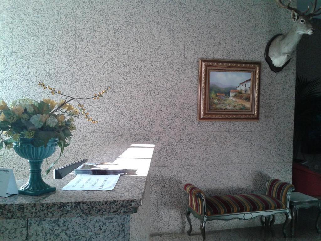 Hotel El Gamo Tragacete Bagian luar foto