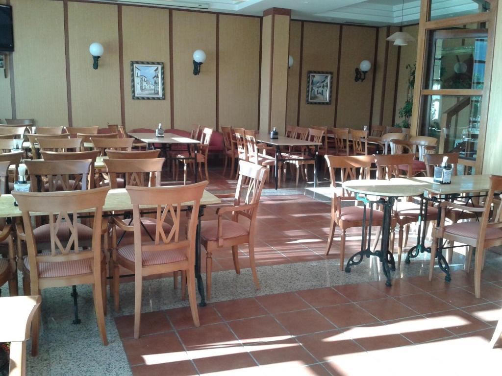 Hotel El Gamo Tragacete Bagian luar foto